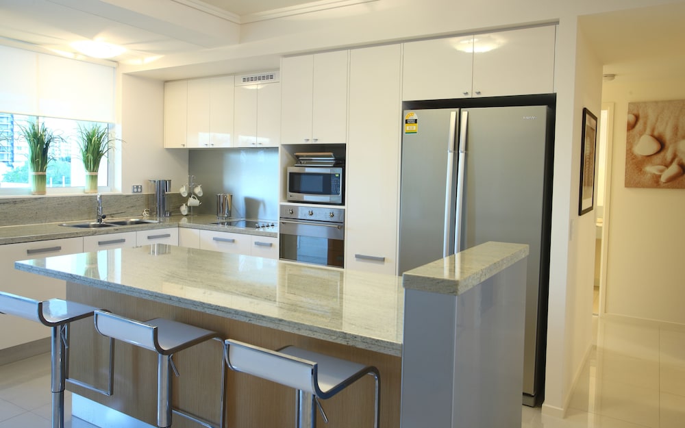 Aspect Caloundra 9/76
