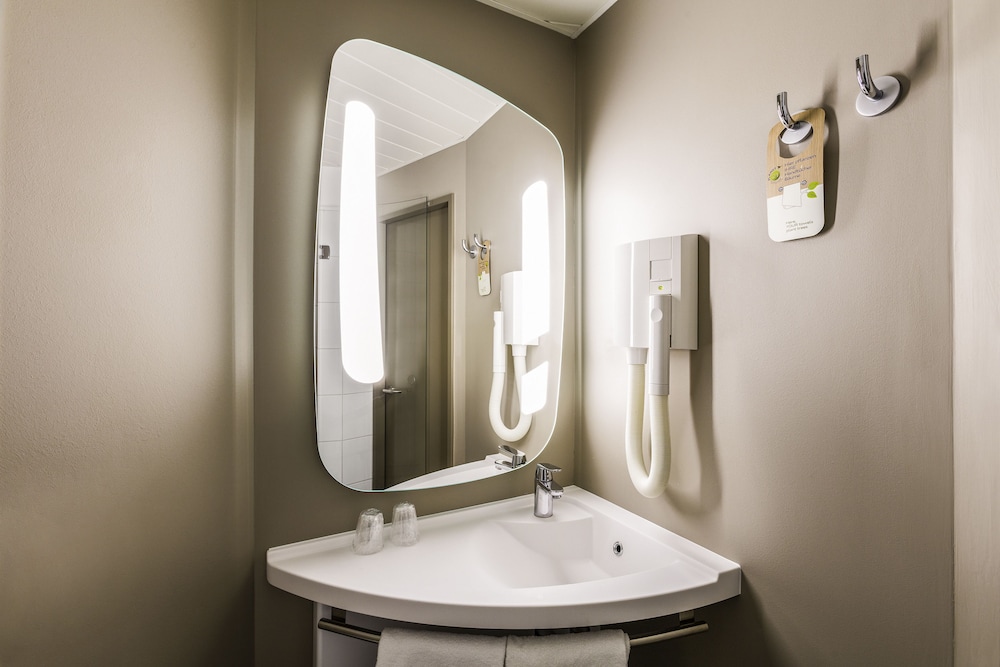 IBIS WINTERTHUR CITY 17/70