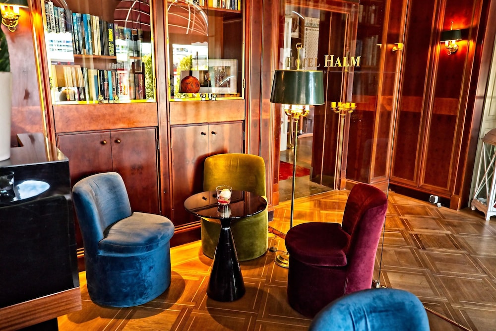HALM KONSTANZ(FORMERLY ARCADIA HOTEL HALM KONSTANZ) 48/67
