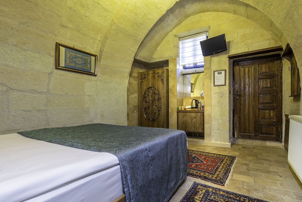 Mystic Cave House Hotel 9/50