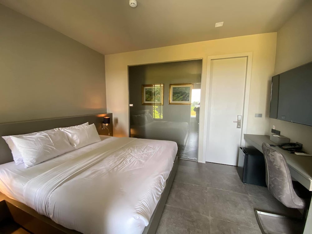 Doowall Hotel 9/52