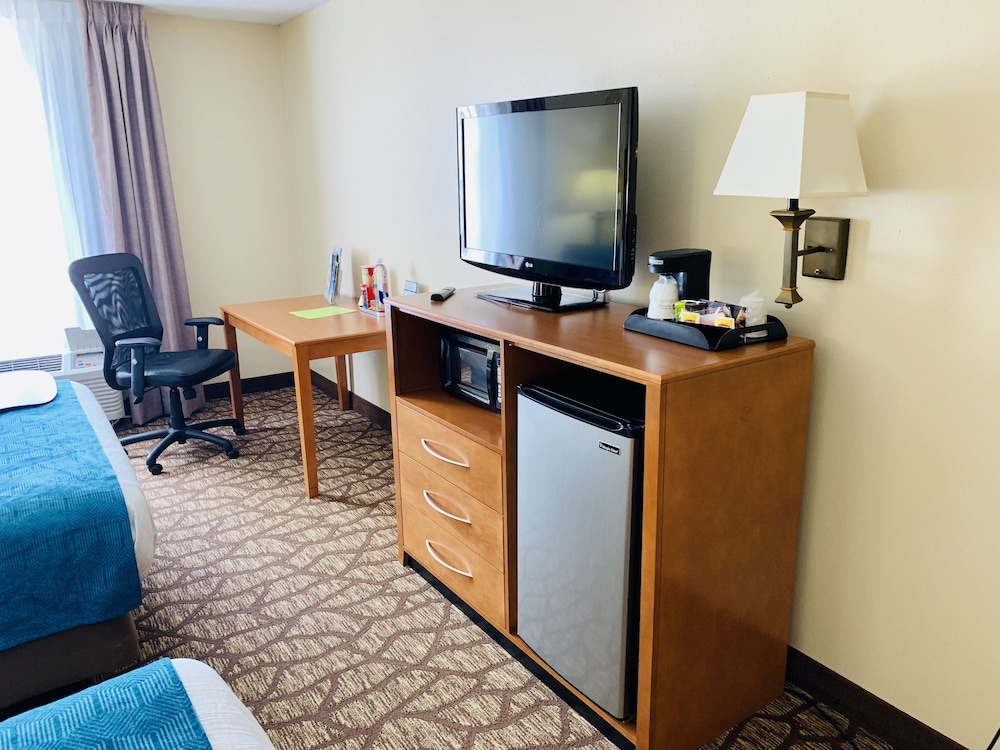 Best Western Plus Richmond Hill Inn 46/53