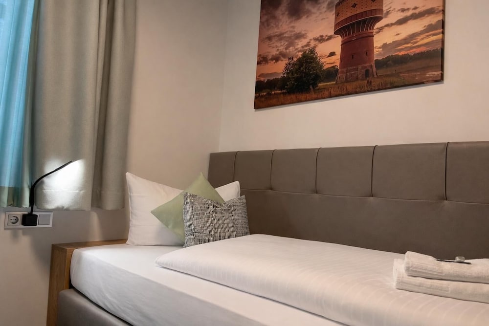 Hotel Deutsches Haus 10/36