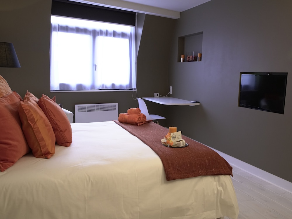 B & B Be in Brussels 6/23
