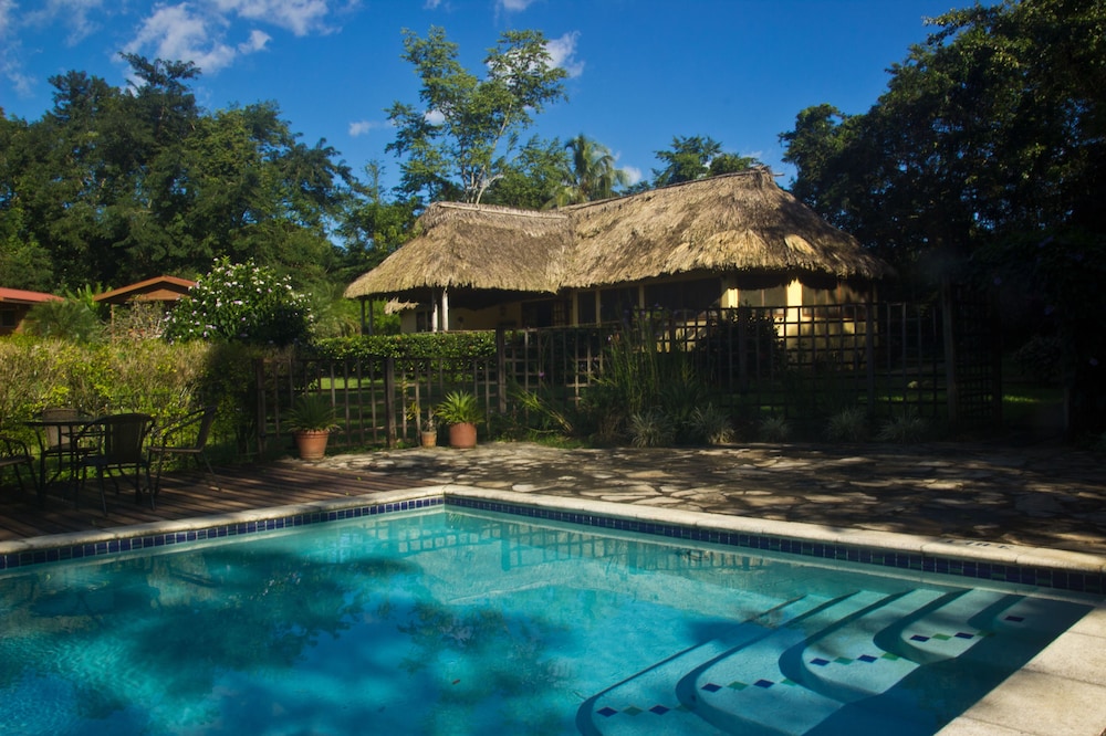 Tanager RainForest Lodge 62/64