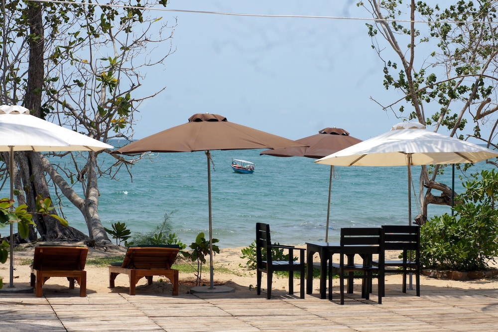 Gold Sand Beach Bungalow 19/41