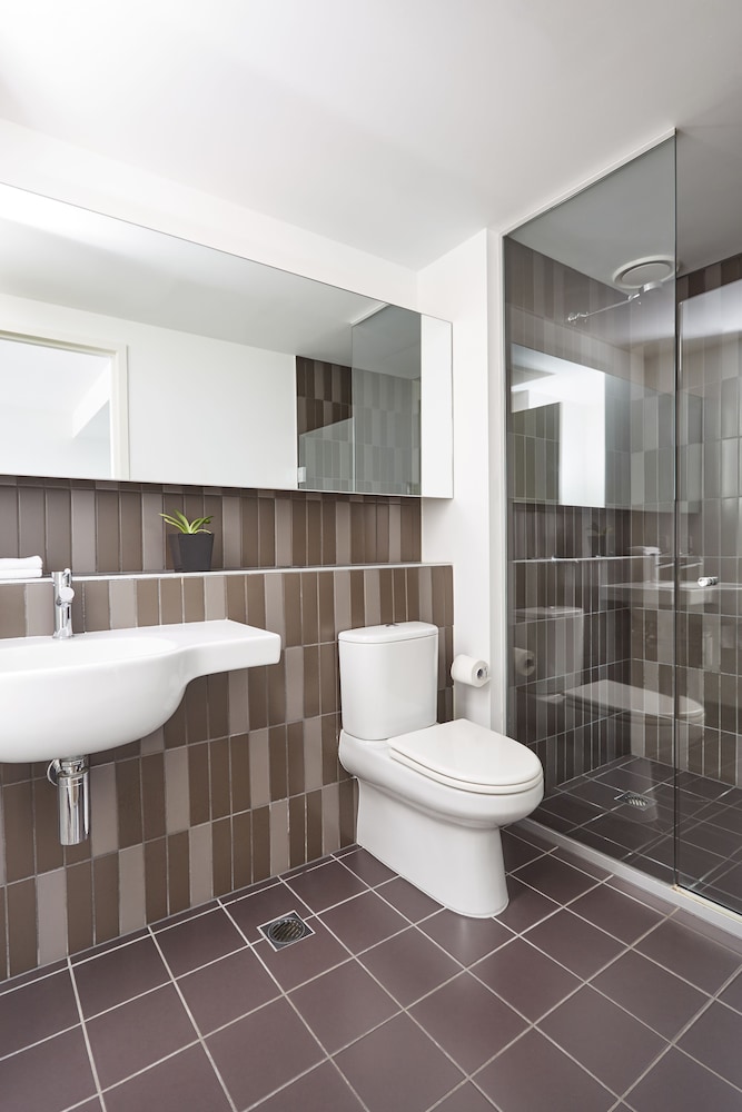 Dandenong Central Apartment Hotel (ex Punthill Dandenong) 10/35