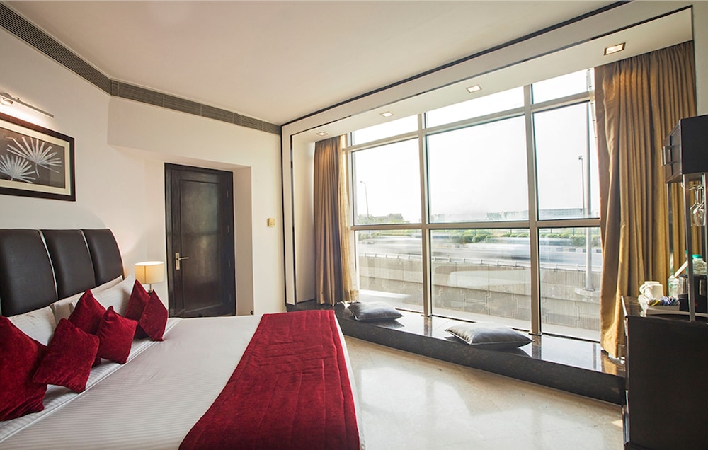 Shanti Palace 48/71