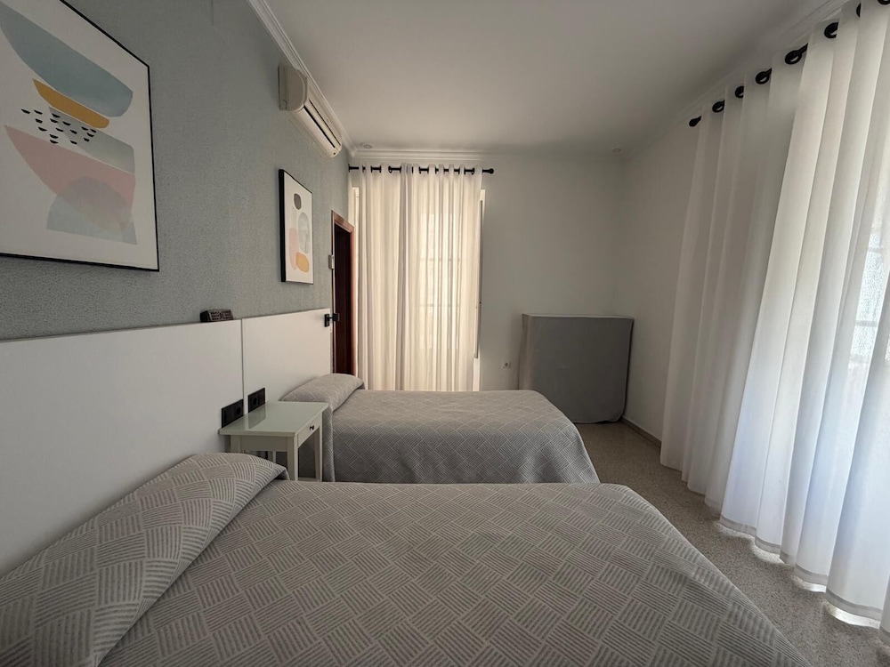Hostal Bahía 19/50