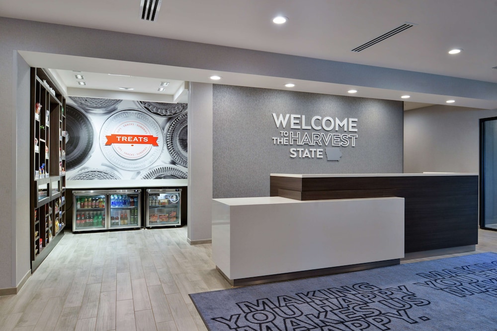 Lobby at HAMPTON INN CEDAR FALLS DOWNTOWN IA, CEDAR FALLS - IA