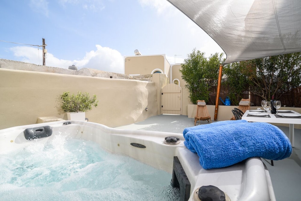 Suite Home Santorini 46/75