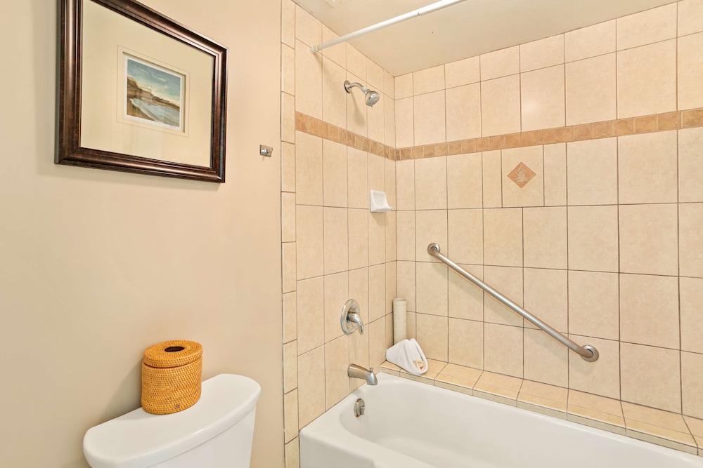 جناح بسرير كوين بإطلالة على البحر بغرفة نوم واحدة، Aston Maui Kaanapali Villas 2/2