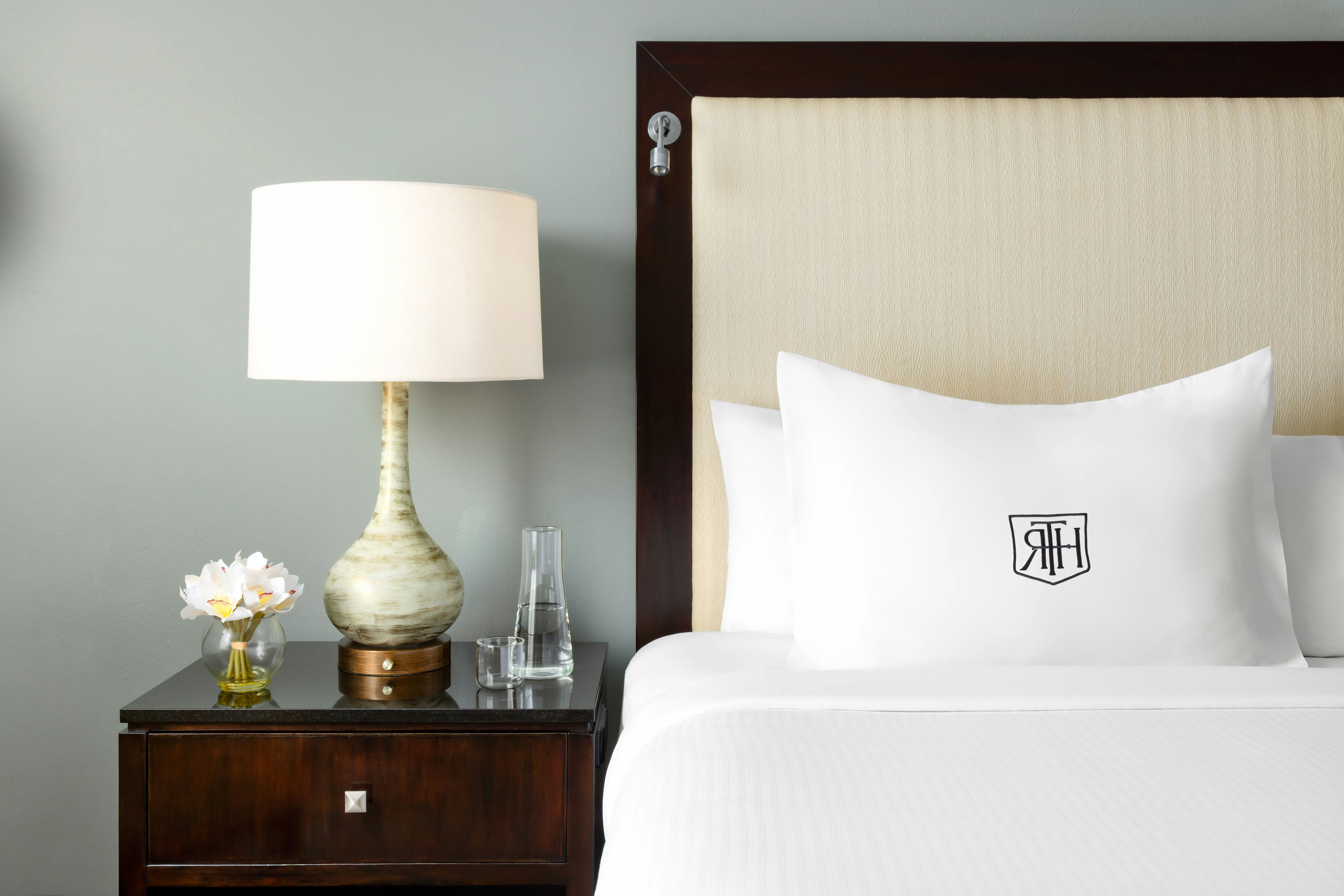 The Riverfront Hotel New Orleans 42/70