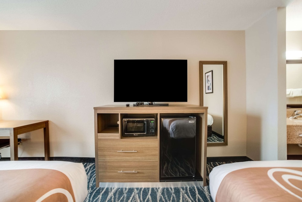 Quality Inn Effingham North 25/55