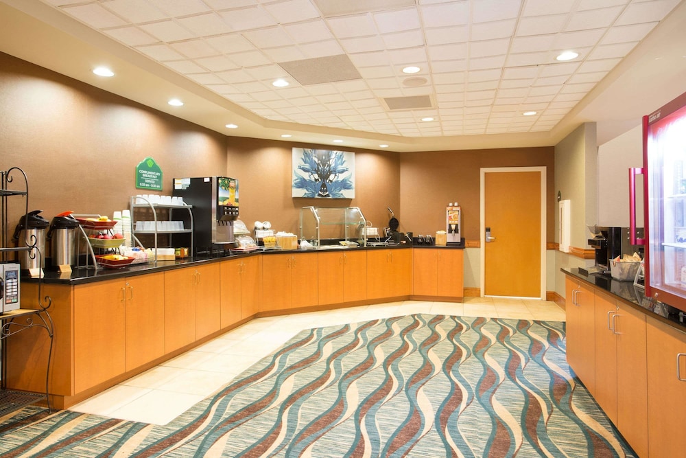 Wingate by Wyndham Raleigh South / Garner 4/31