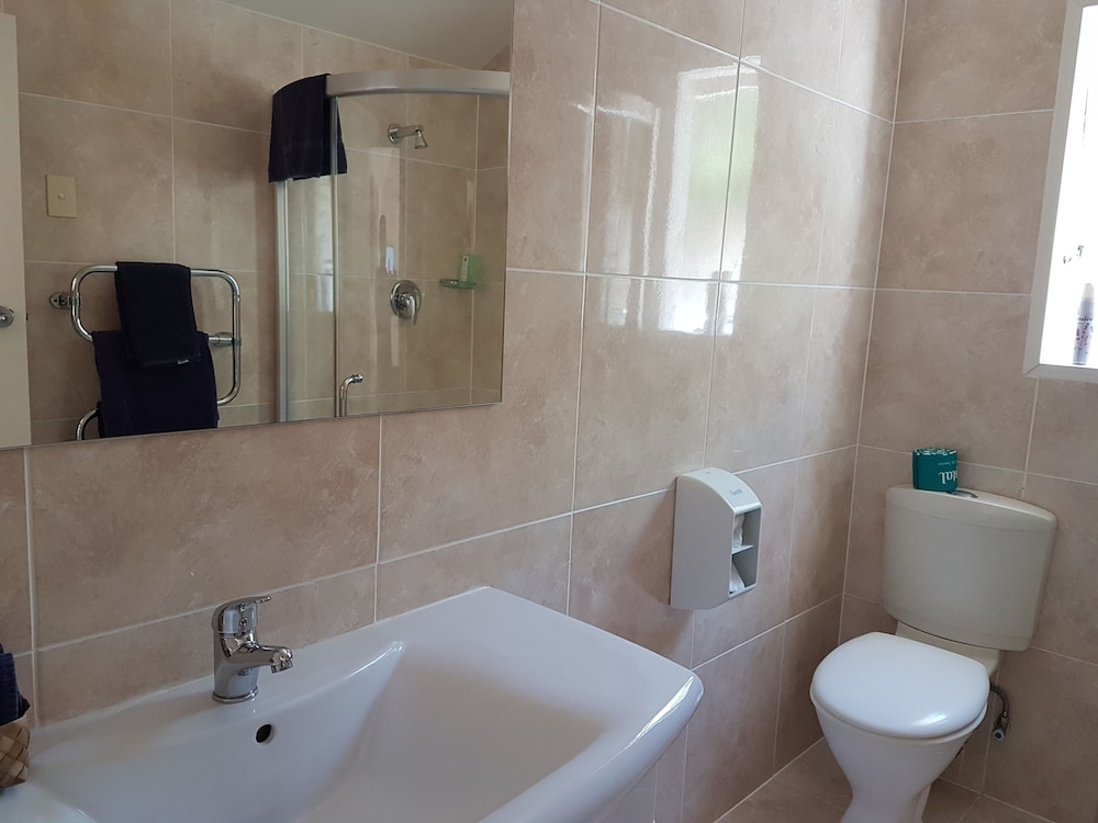 Aarangi Motel 17/55