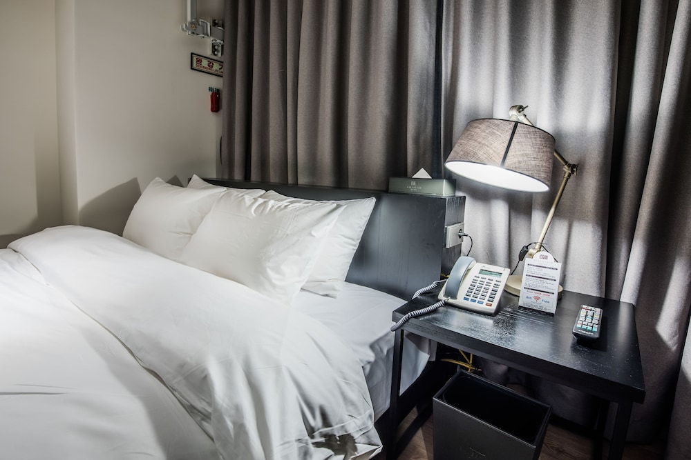 Rivertain Hotel 25/74