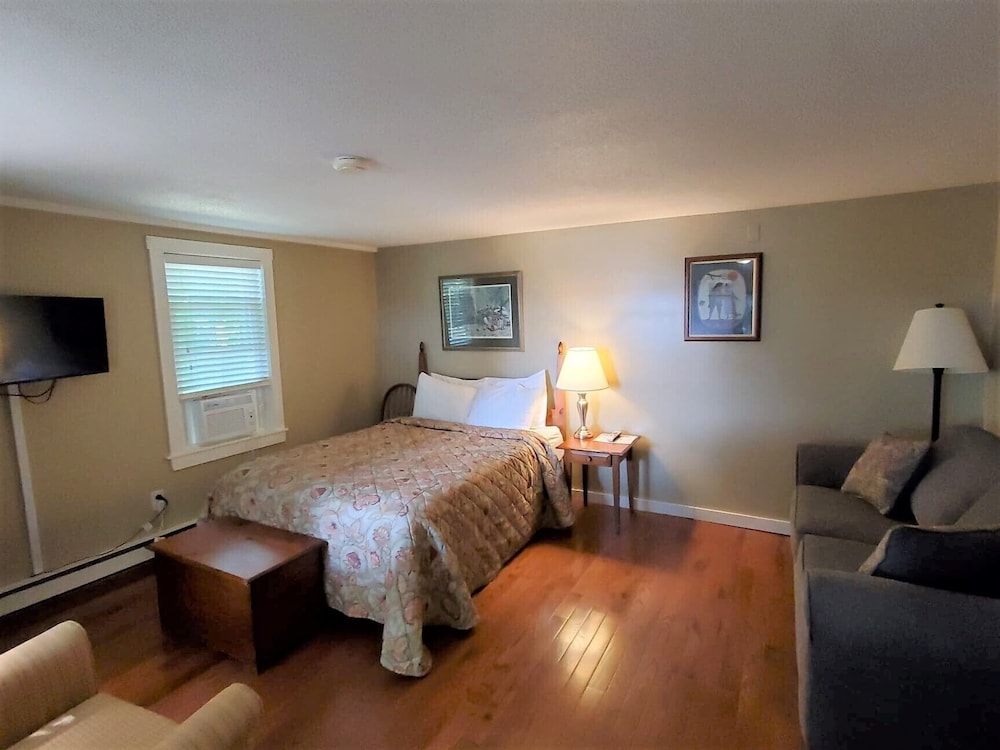 The Windrifter Resort 14/50