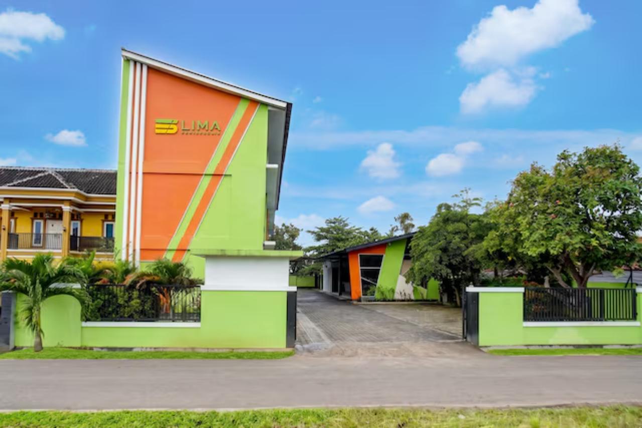Hotel O near Mall Boemi Kedaton formerly Hotel Lima Residence in BANDAR LAMPUNG