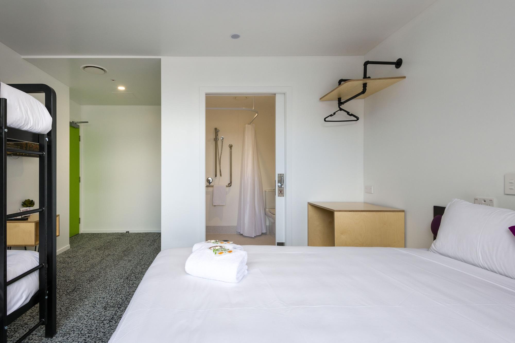 Family, Multiple Beds