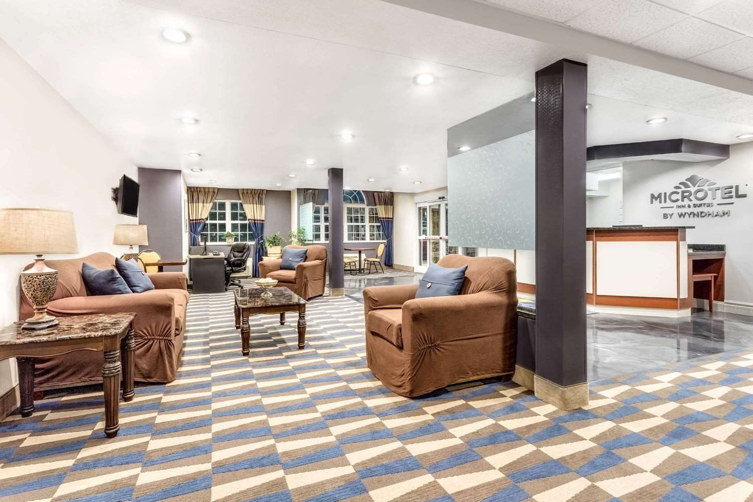 Microtel Inn & Suites by Wyndham Bremen 4/10