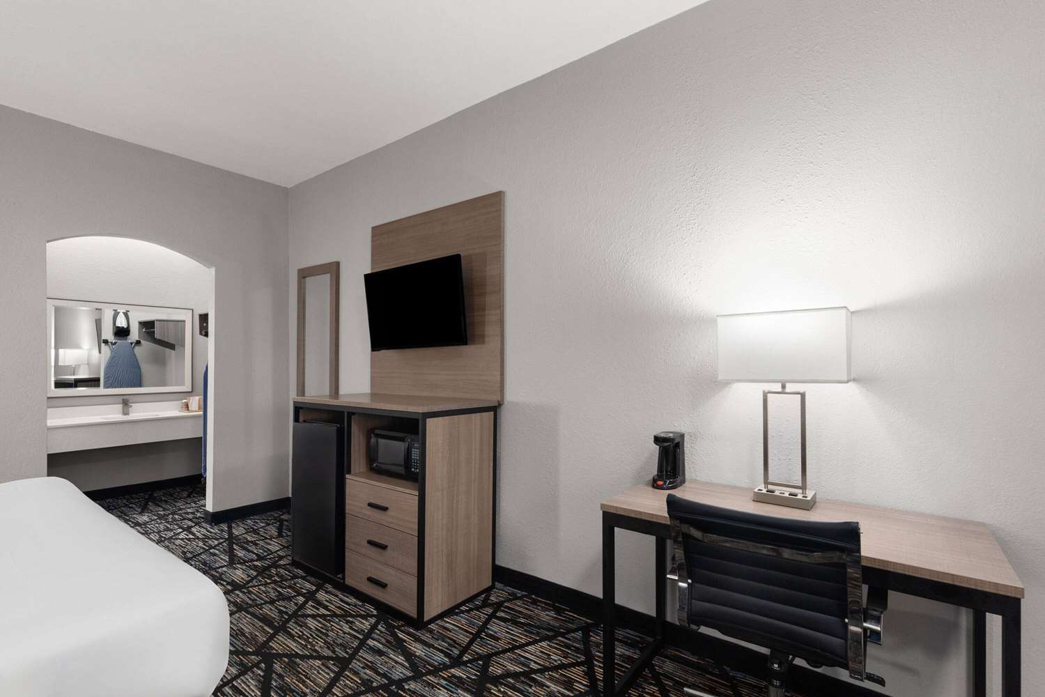 Baymont By Wyndham Mobile/Tillmans Corner 26/36