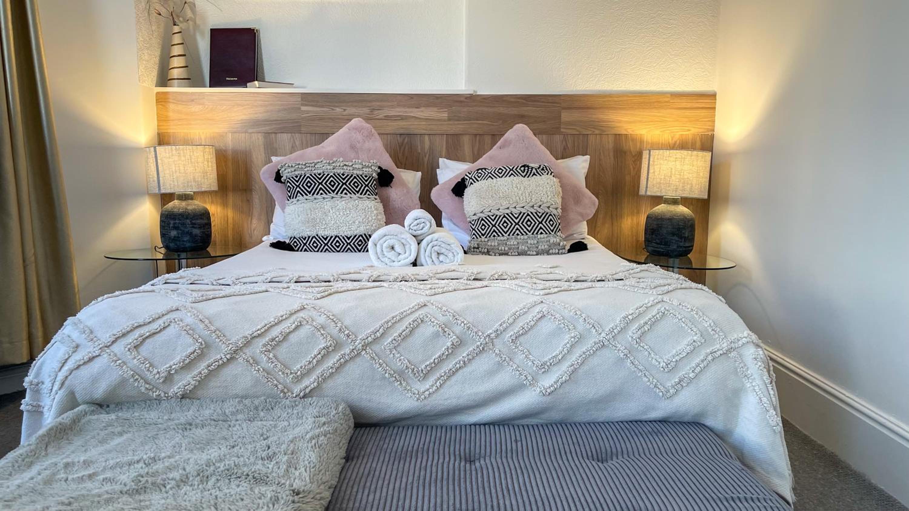 Deluxe, Double Bed, Side Sea View، My Guesthouse Blackpool 8/10