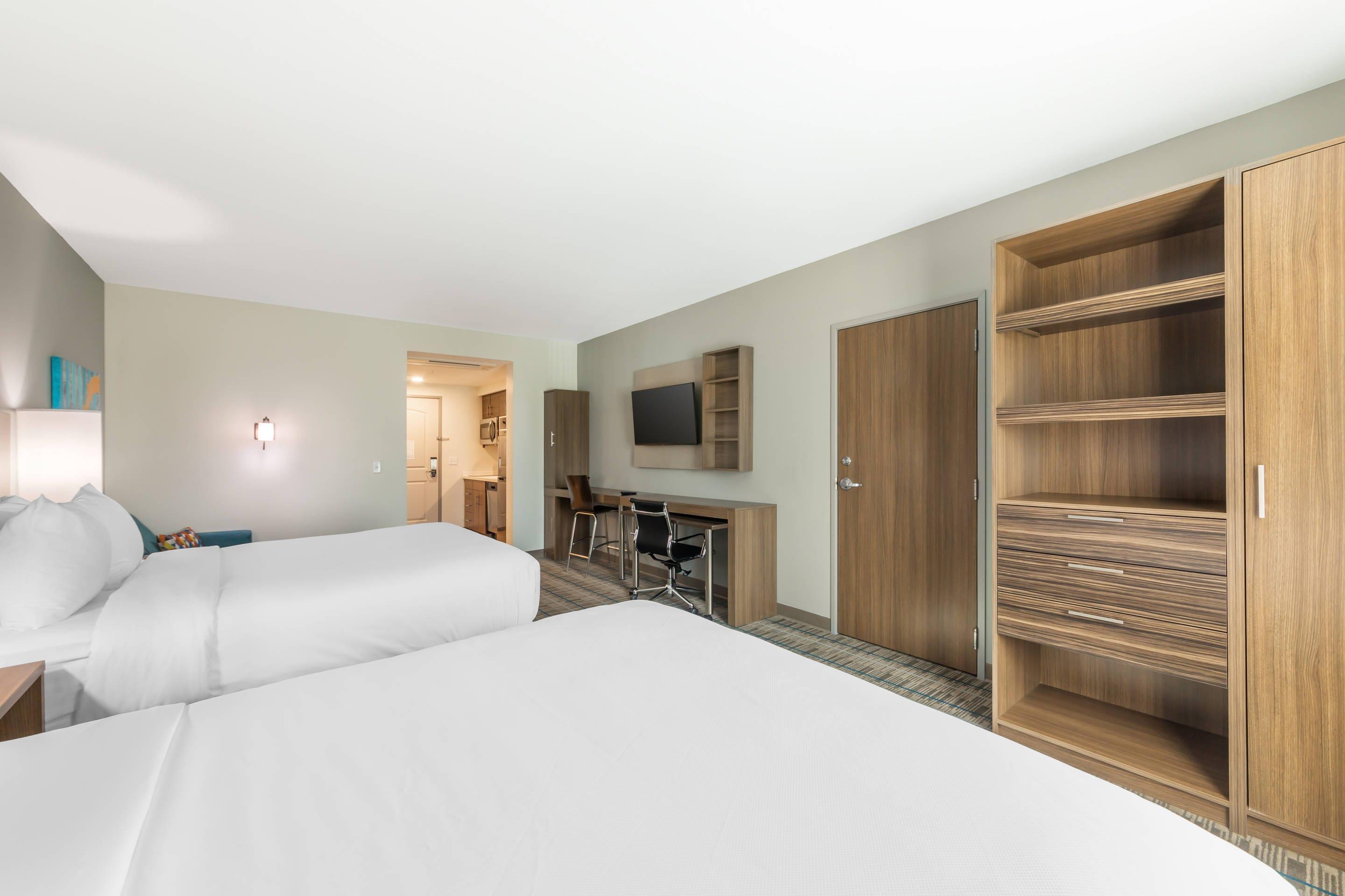 SUITE, 2 QUEEN BEDS, ACCESSIBLE