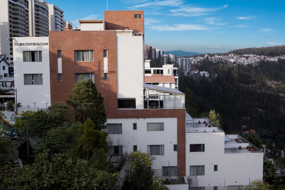Stubel Suites and Cafe 67/69