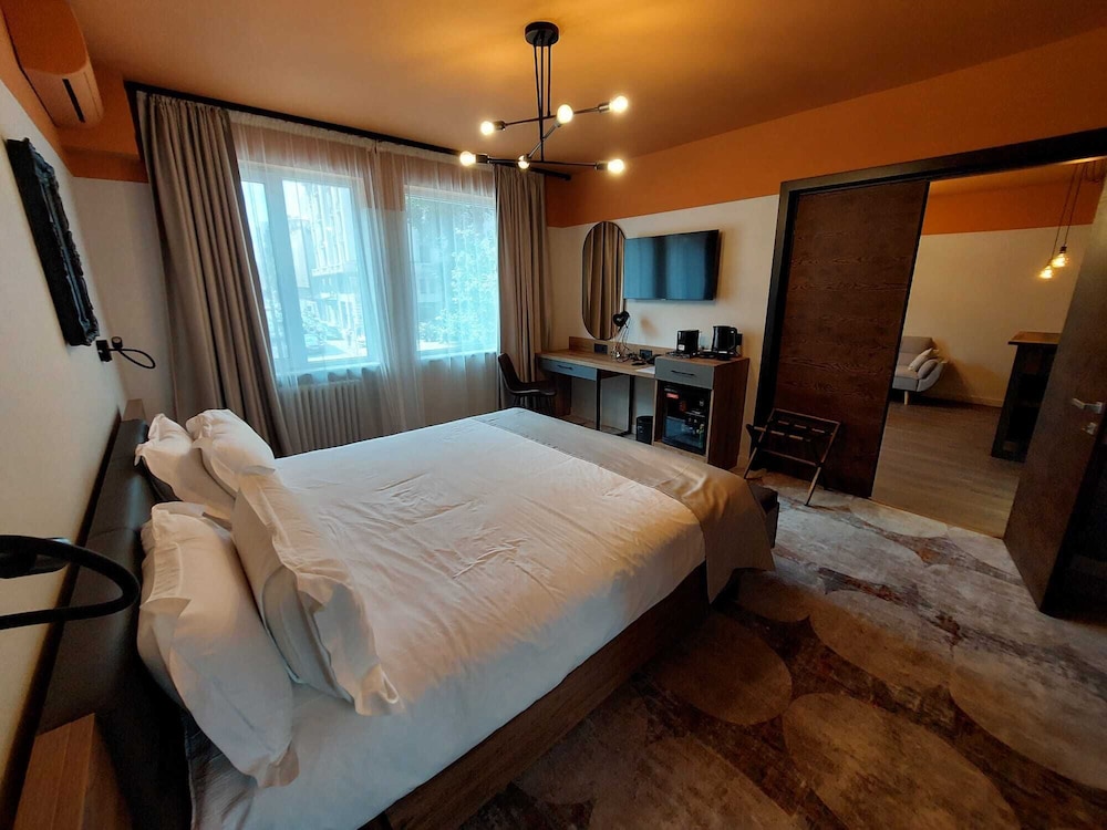 Bucharest Comfort Suites 20/66