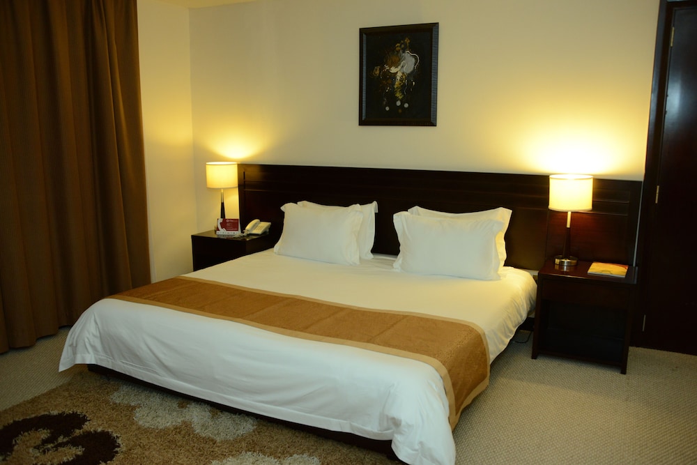 Monroe Hotel Bahrain 15/66