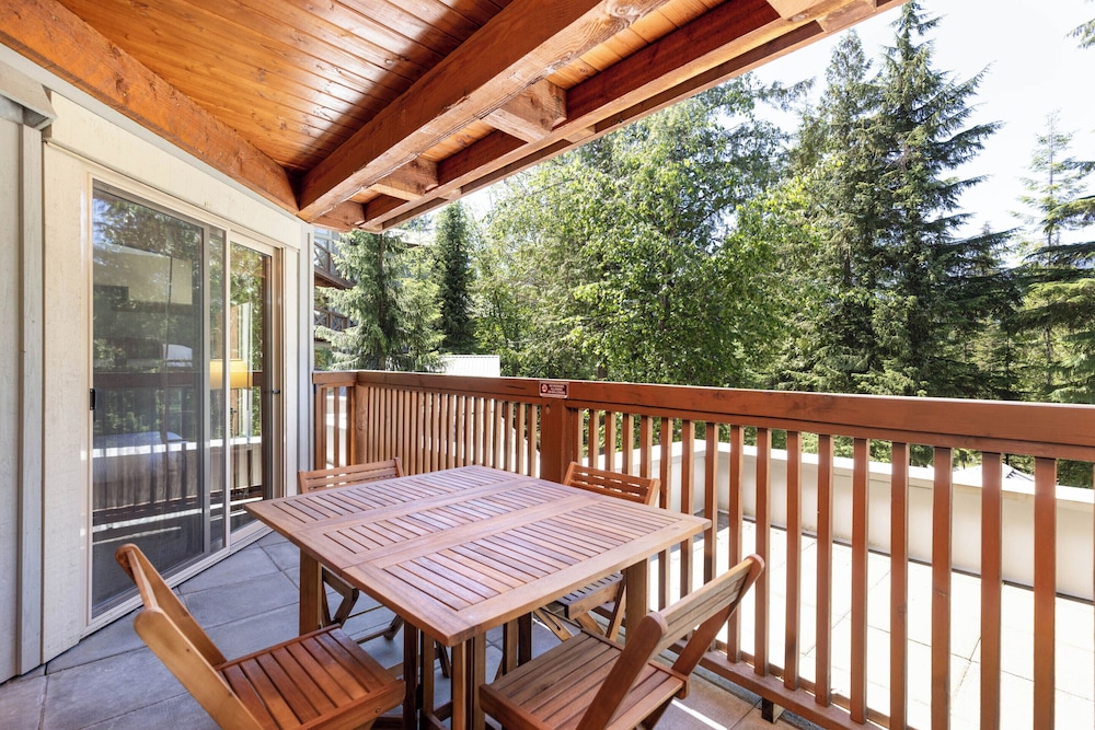 Horstman House By Whistler Premier 55/68