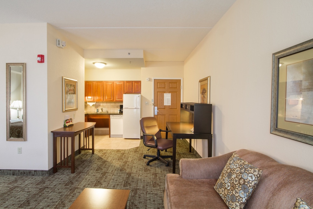 Staybridge Suites Buffalo 49/76