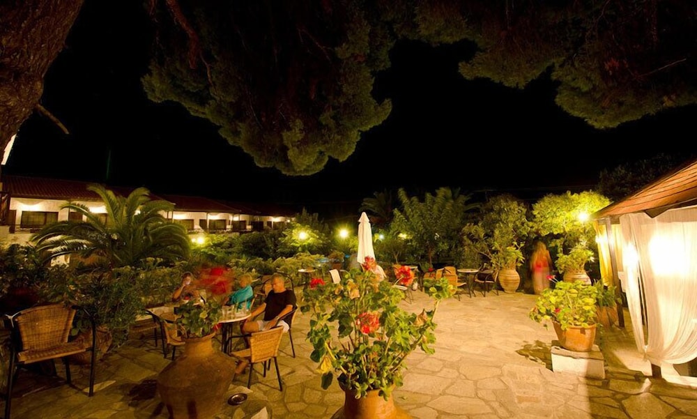 Delphi Resort 57/66