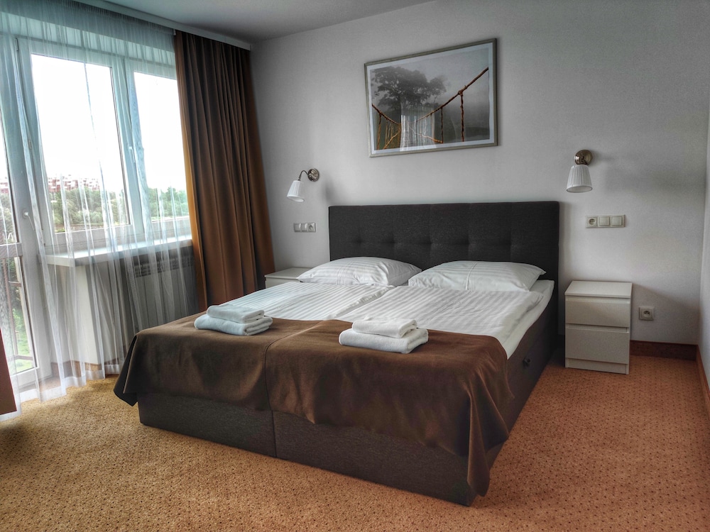 Logos Hotel Warsaw 15/75