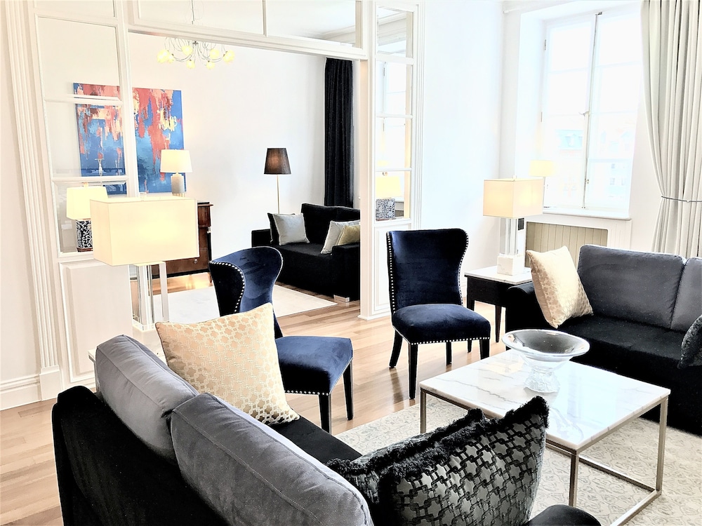 Luxury Collection Mondrian Market Square 32/48