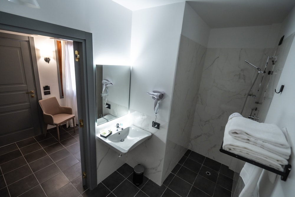 غرفة أساسية مفردة، Relais Manzoni 10/12