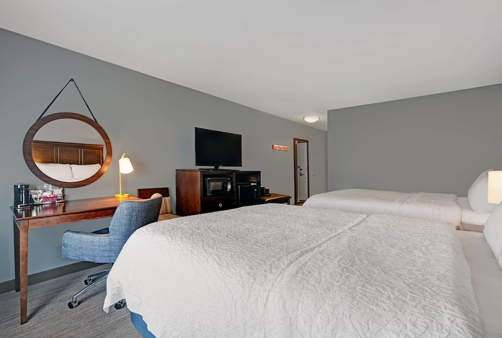 Hampton Inn Farmington MO 15/50