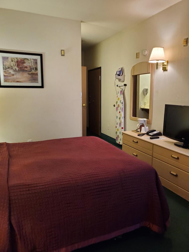 Bellis Inn Bellingham (ex Rodeway Inn) 13/38