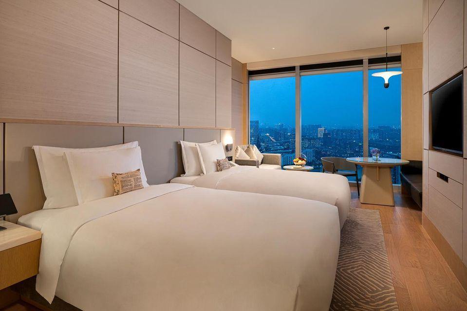 RIVER VIEW DELUXE TWIN ROOM
