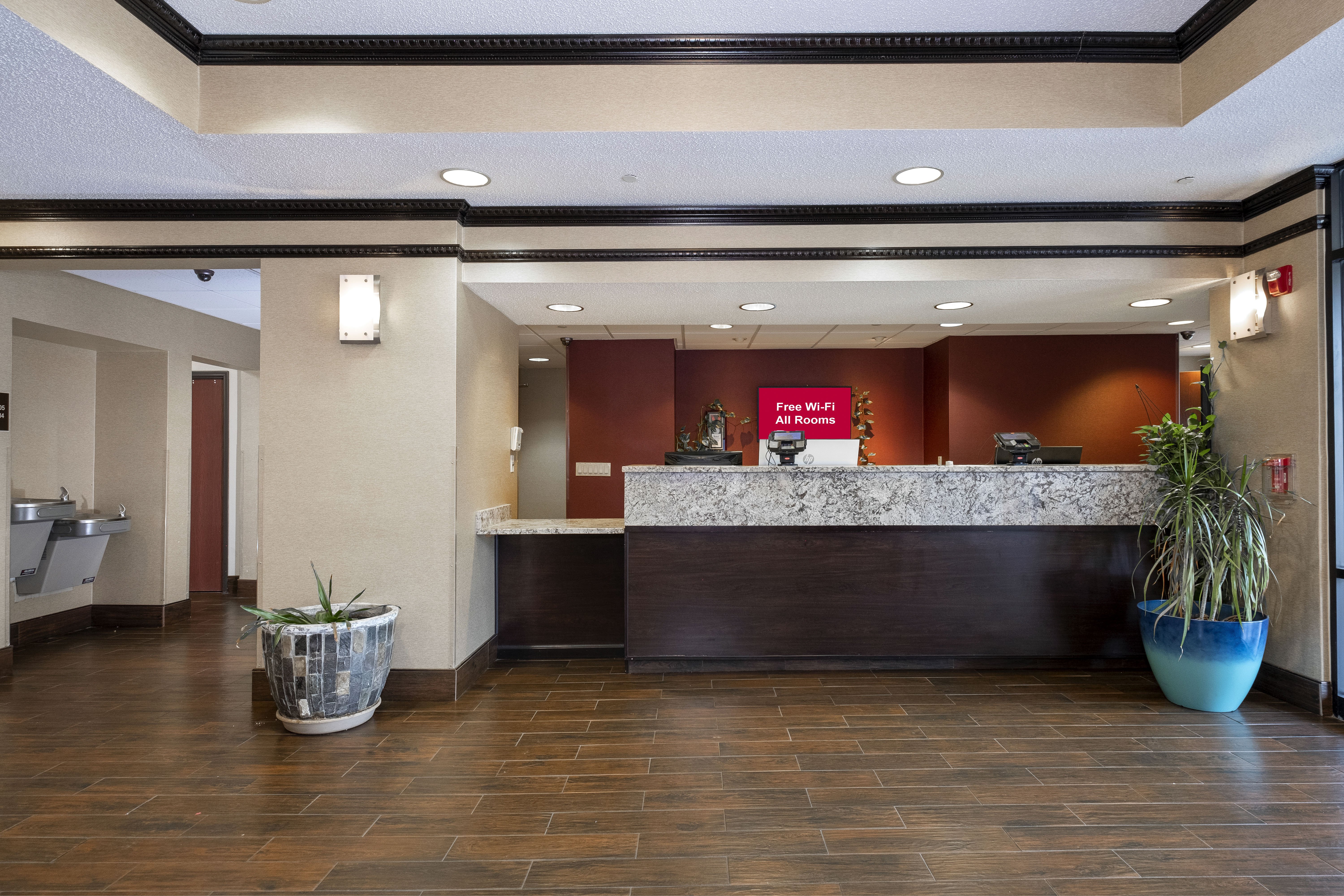 Red Roof Inn & Suites Dover Downtown 2/27
