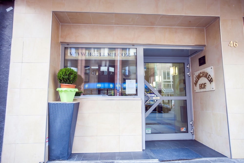 Hotel Munchner Hof 12/70