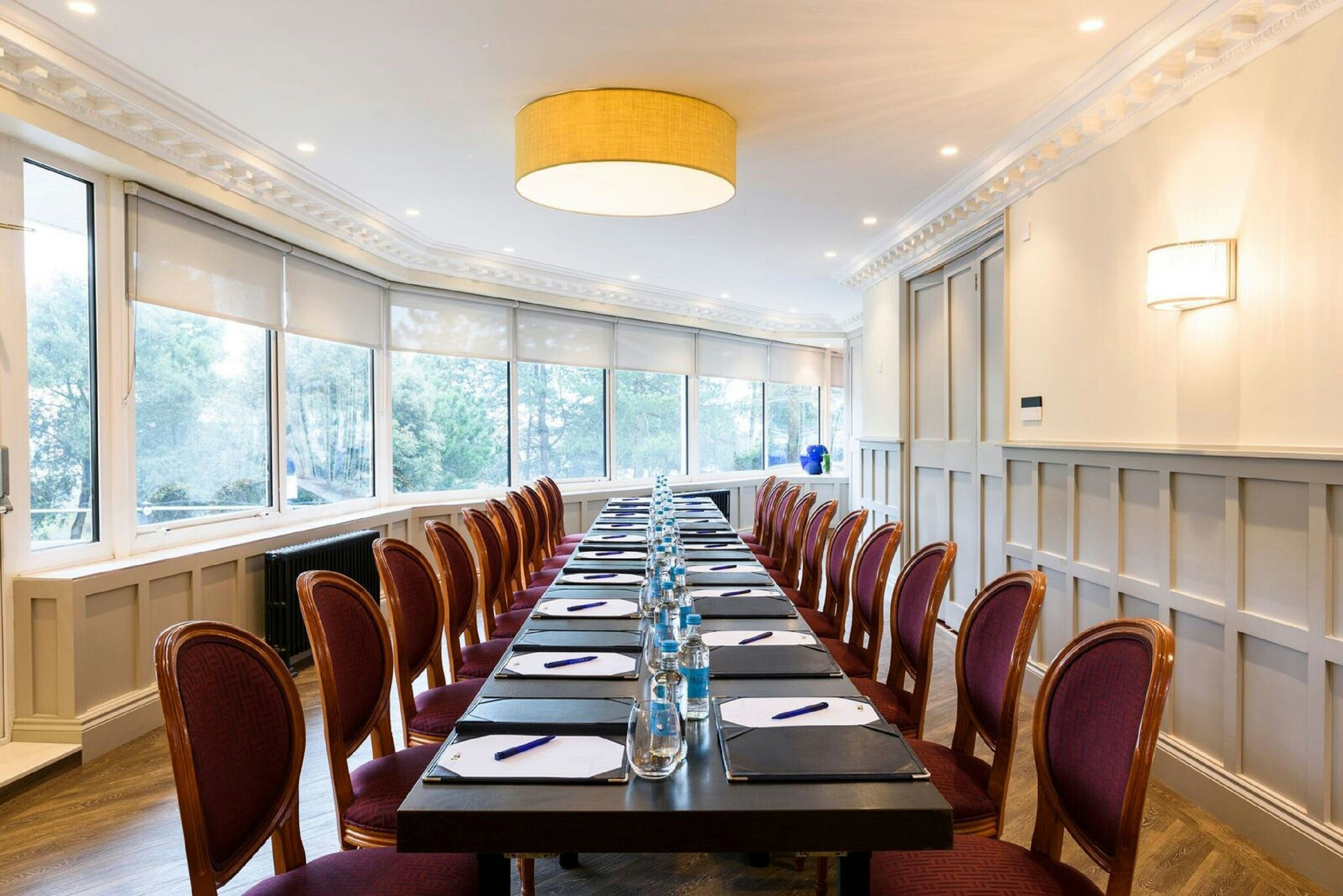 Hermitage Hotel 31/38