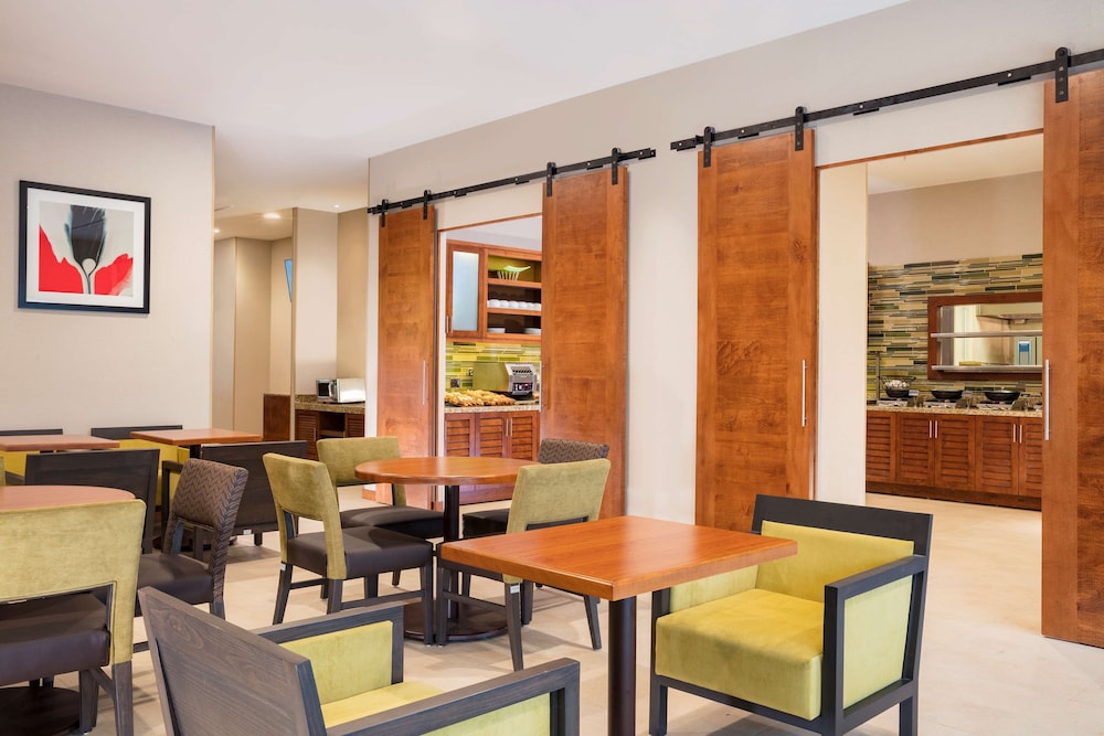 Hyatt Place Aguascalientes Bonaterra 51/59