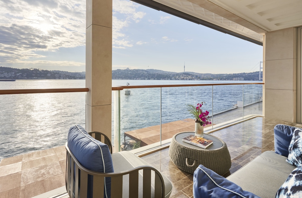 Mandarin Oriental Bosphorus, Istanbul 64/83