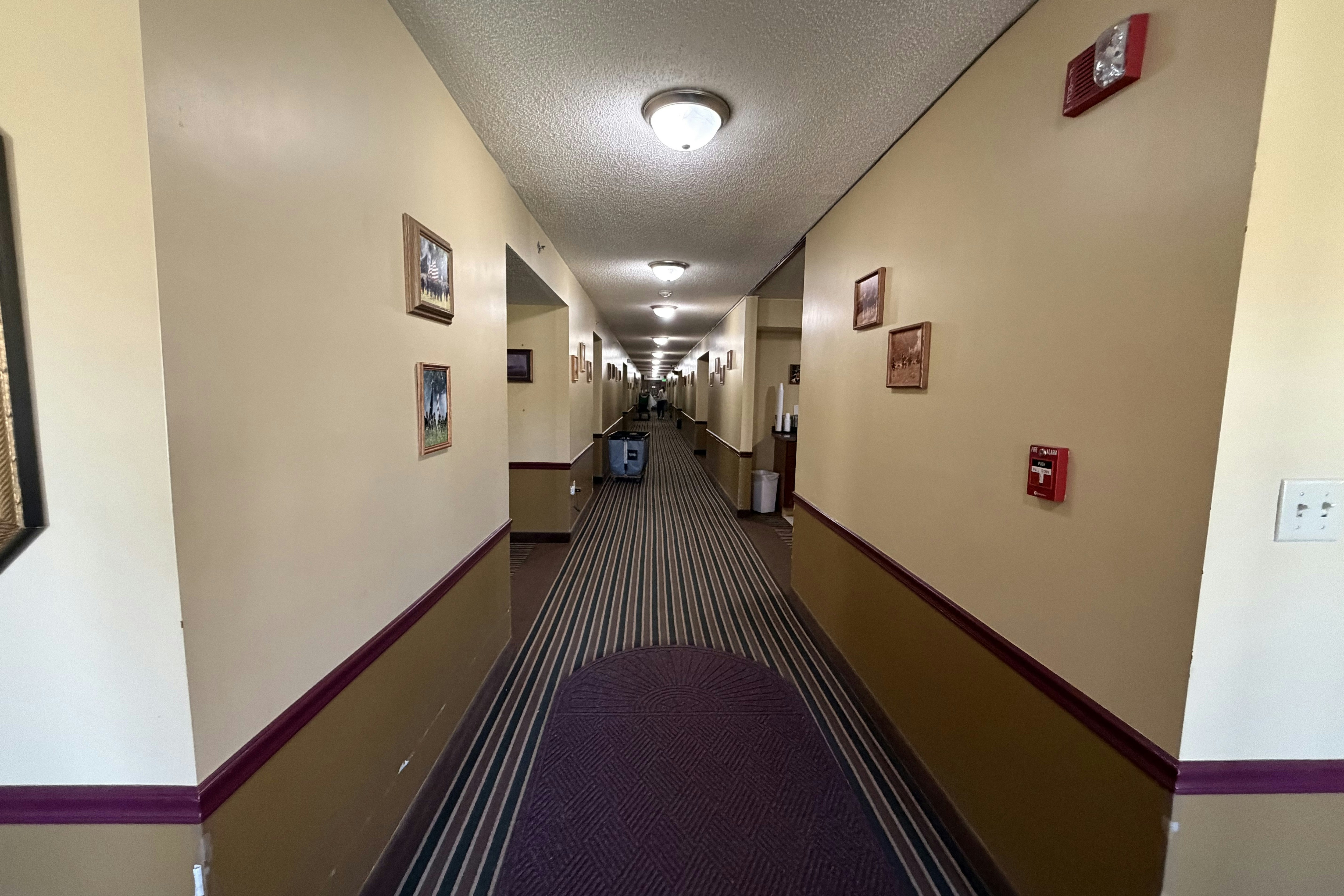 Econo Lodge Rockville 8/75