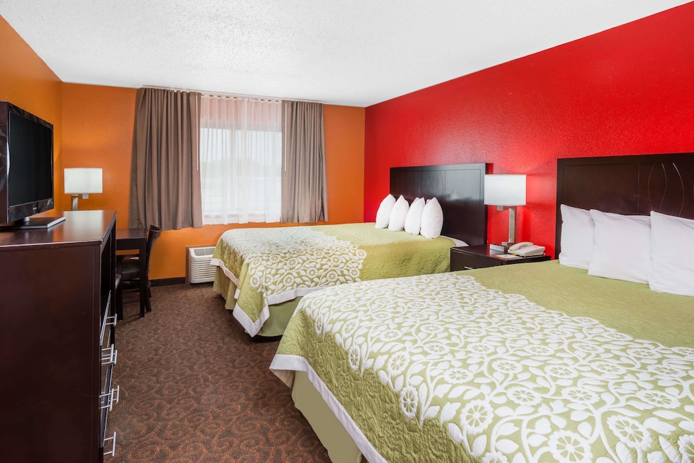 Days Inn Mexico 8/14
