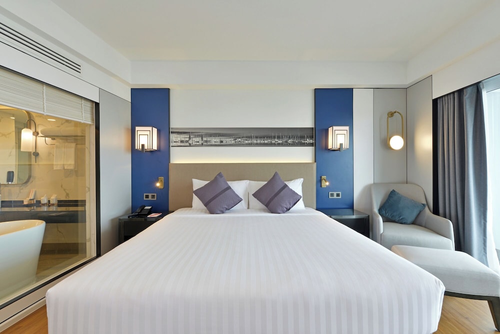 GRAND, FAMILY SUITE, OCEAN VIEW