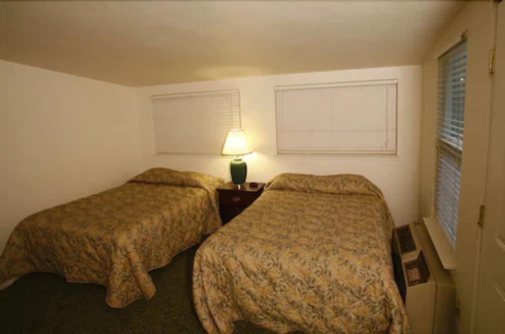 Indian Flat RV Park - Tent Cabins 31/58