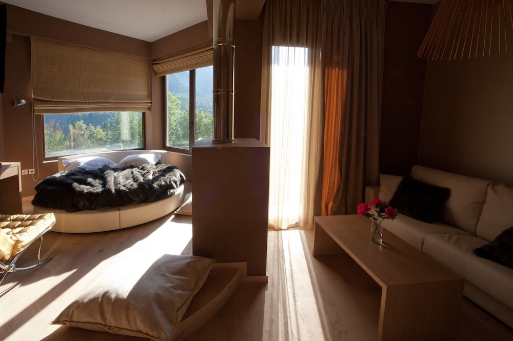 Forest Suites Boutique Hotel 50/79
